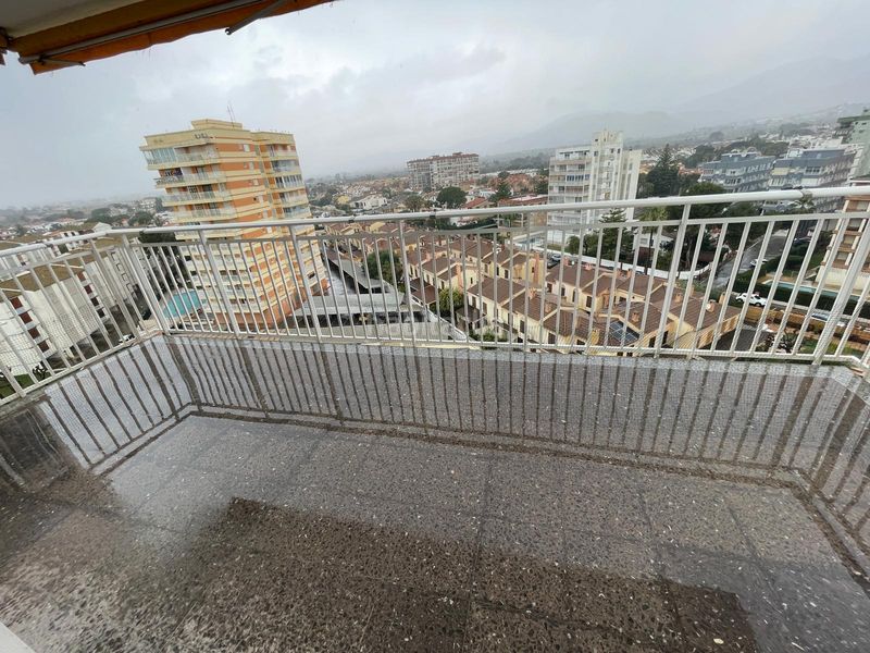 Foto d3509306-27fd-4f03-989f-47e12b6e2f69. Apartament amb piscina a Heliópolis Benicasim / Benicàssim