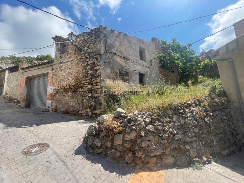 Foto 4adfb961-ed97-4bd4-b6a8-b60dc4e6e4cf. Casa adossada a Borriol