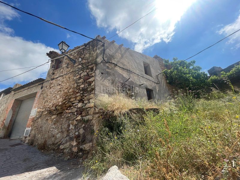 Foto 6ea2c8d7-0133-41dc-9483-327128a6a1bc. Casa adossada a Borriol