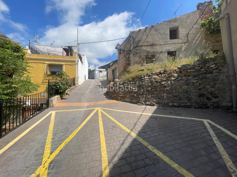 Foto e6eb3b30-ae4d-4cb5-939e-33843ecba44d. Casa adossada a Borriol
