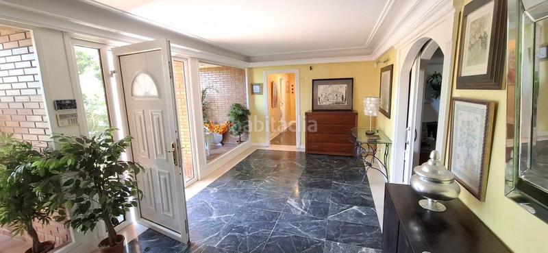 Foto f8f16bec-823e-4267-a025-5a3ff152a35f. Casa amb piscina a Sancibrián Santa Cruz de Bezana