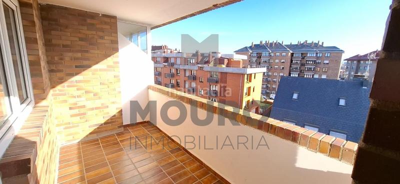 Foto 56a9d22a-eb2d-4405-b682-576b0d77f123. Dúplex a manuel gonzález hoyos 7 a Valdenoja Santander