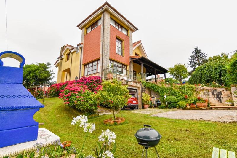 Foto b65b3175-a17b-4d76-be9e-bf110ddad749. Casa amb calefacció aparcament piscina a Boo Piélagos