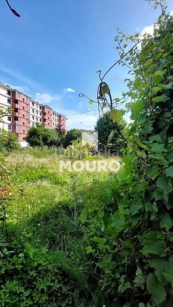 Foto 23eab70d-3ecc-471a-bc14-7fd0874719f4. Semi detached house with parking in Monte Santander