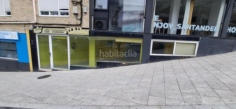 Foto c0aec878-893b-4c4c-898c-da687d0a046a. Lloguer local comercial a Puerto Chico Santander