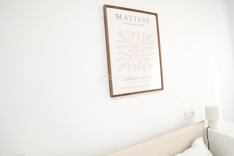 Foto 06b91f44-62de-43f5-a00a-06082566f39f. Rent flat with heating in Los Castros Santander