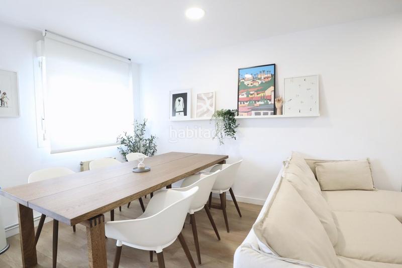 Foto f19631bb-d5da-49f4-a0bc-0856a6ab2023. Rent flat with heating in Los Castros Santander