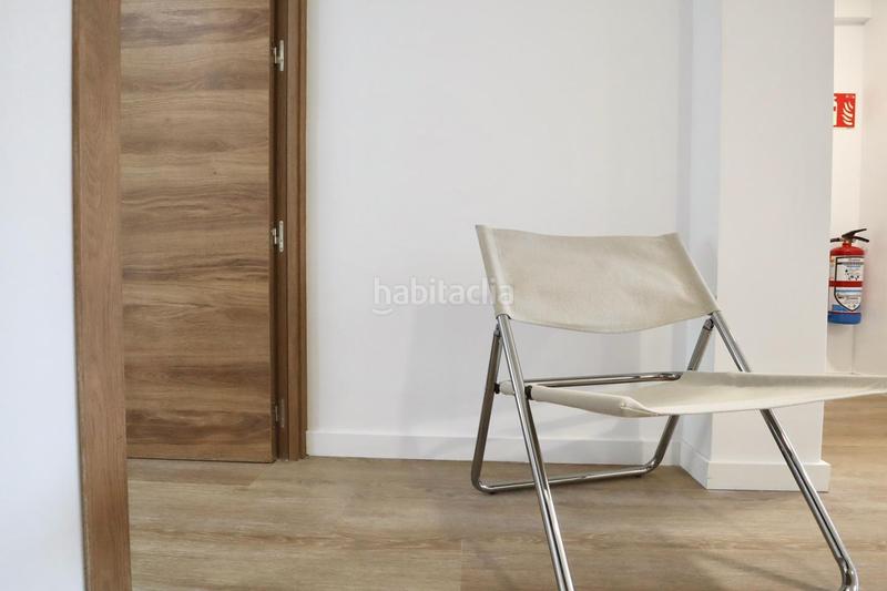 Foto bd59622d-6630-4160-affd-2e1c030db7a3. Alquiler piso en Los Castros Santander