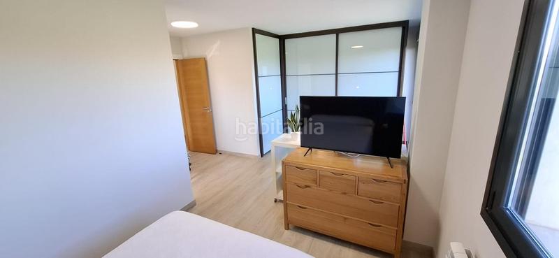 Foto 0fe6f01f-8219-487e-92a7-de9d2189a045. Dúplex amb calefacció aparcament piscina a Valdenoja Santander