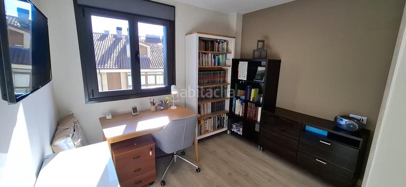 Foto 57db83b3-12e1-4280-b4d7-b06a2d37e45c. Dúplex amb calefacció aparcament piscina a Valdenoja Santander