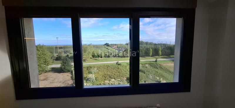 Foto b91836e6-db79-4e8c-b25d-3bdcc37ef52b. Dúplex amb calefacció aparcament piscina a Valdenoja Santander