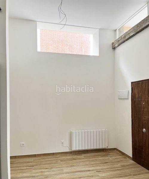 Foto f9d29e6e-8a16-42a6-a4c2-6ed4fc6fe76f. Planta baja en Cuatro Caminos Santander