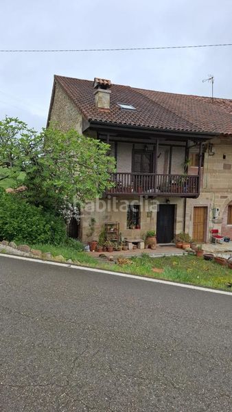 Foto 0d4b3352-5773-4d9e-94df-5ad29d1422f1. Casa adossada amb calefacció piscina a Villacarriedo