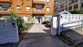 Rent Ground floor  Paseo canalejas