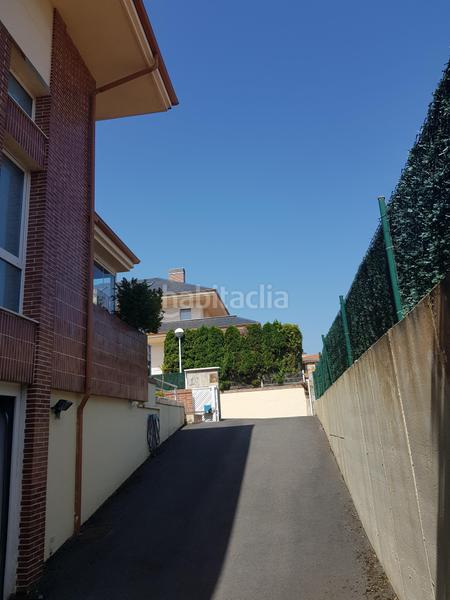 Foto 8a6bd00a-3a5d-45c8-a91a-f2d93dee57f0. Chalet mit parking pool in Playa Ostende Castro - Urdiales