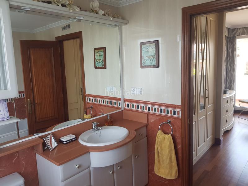 Foto db0dcf3d-532f-421d-a7b0-b95a98d2bba4. Chalet mit parking pool in Playa Ostende Castro - Urdiales
