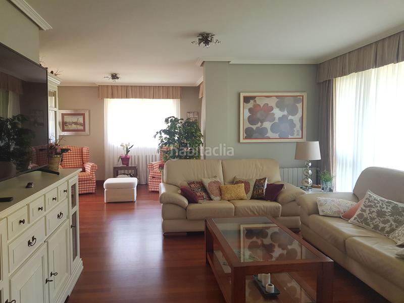 Foto ae3da907-5aa7-4e28-944a-af8379ecf401. Chalet avec parking piscine dans Playa Ostende Castro - Urdiales