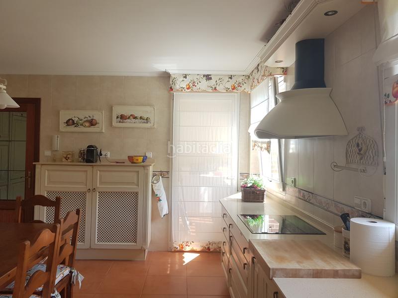 Foto d91eedc8-4b57-43b6-8a92-f6764e4fae43. Chalet avec parking piscine dans Playa Ostende Castro - Urdiales