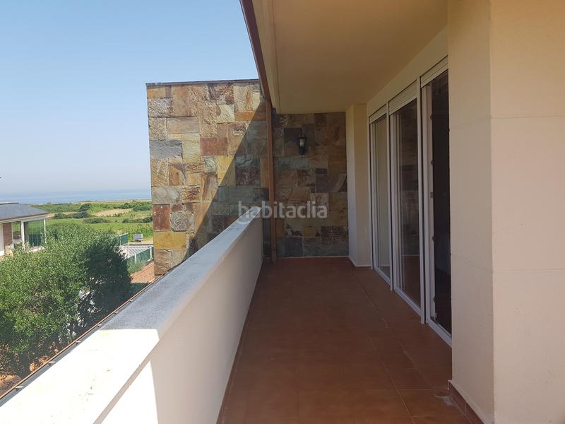 Foto 7d6b2909-ac05-488c-8380-7d745857dea4. Xalet amb aparcament piscina a Playa Ostende Castro - Urdiales
