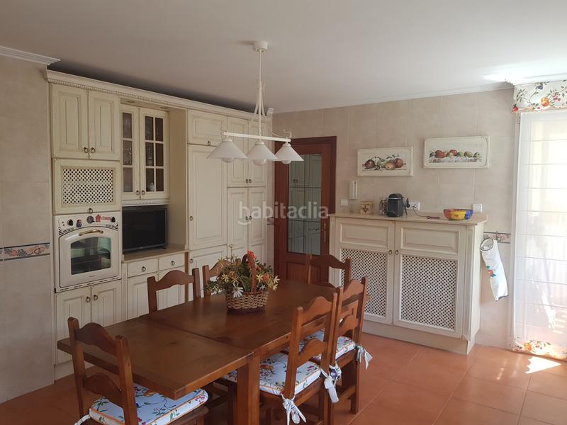 Foto bb1fe975-4a9a-4246-8bd4-6c703c9c4ca7. Xalet amb aparcament piscina a Playa Ostende Castro - Urdiales