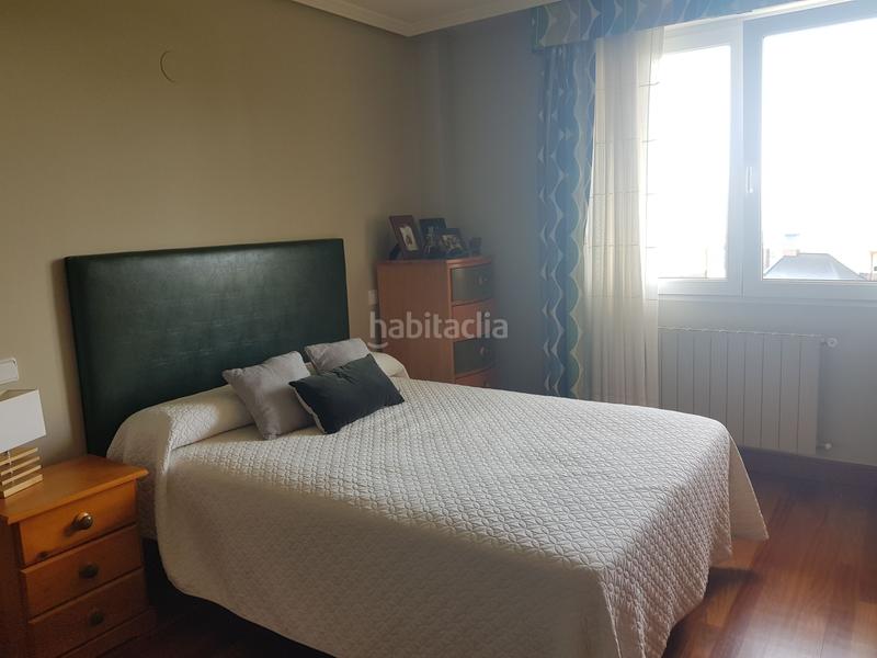 Foto e0ef7d47-3556-4906-86b2-480b3462d2a5. Xalet amb aparcament piscina a Playa Ostende Castro - Urdiales
