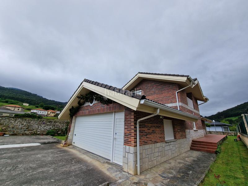 Foto a72a17e8-d1d6-4a34-8f02-c97965d32adb. Chalet con parcheggio in Otañes-Talledo Castro - Urdiales