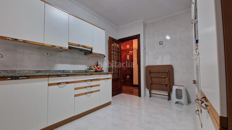 Foto 75f05ecd-c526-4db0-8ae0-e556366b9ec6. Pis a calle república argentina 5 a Centro Castro - Urdiales