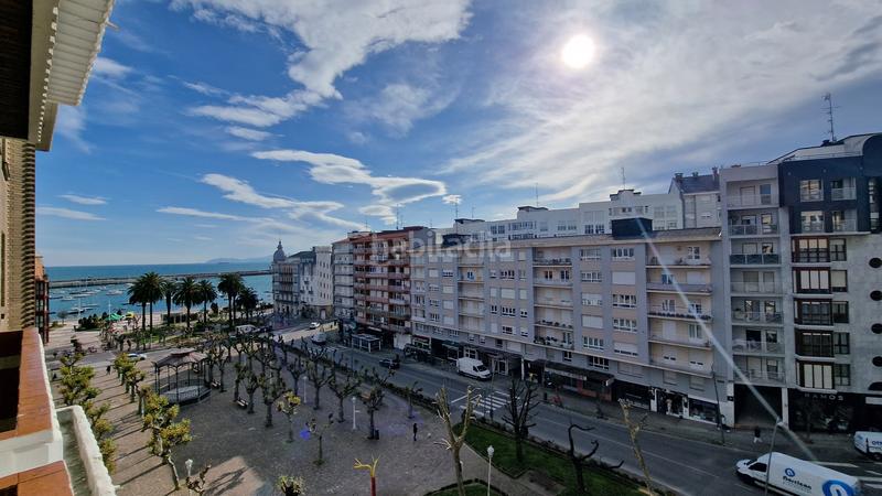 Foto f6188430-1e84-4912-8355-0801f4b702c6. Pis a calle república argentina 5 a Centro Castro - Urdiales