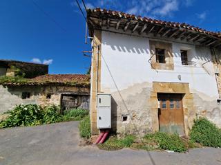 Masia a Ampuero. Casa a reformar en cerbiago-ampuero