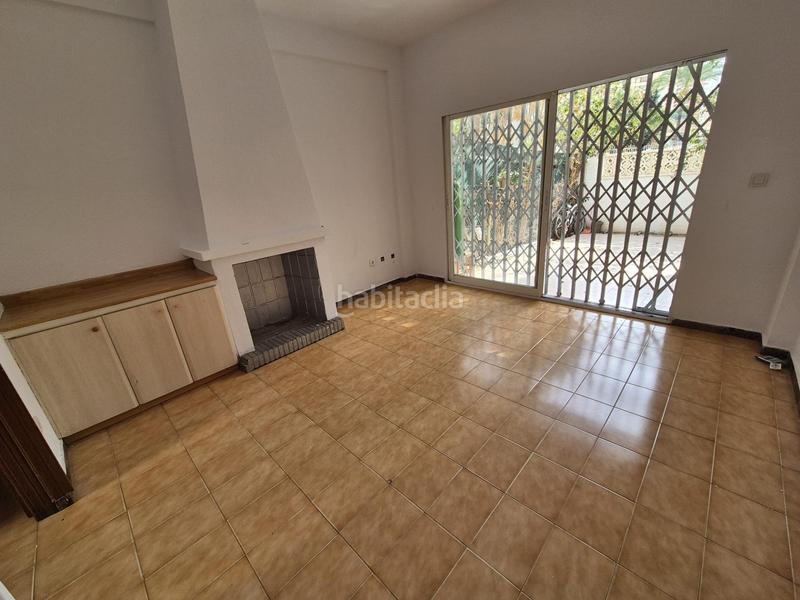 Foto 66a7ef6c-4891-4fd8-8071-fa22352dd970. Maison jumelée avec parking piscine dans Rincón Bajo Benidorm