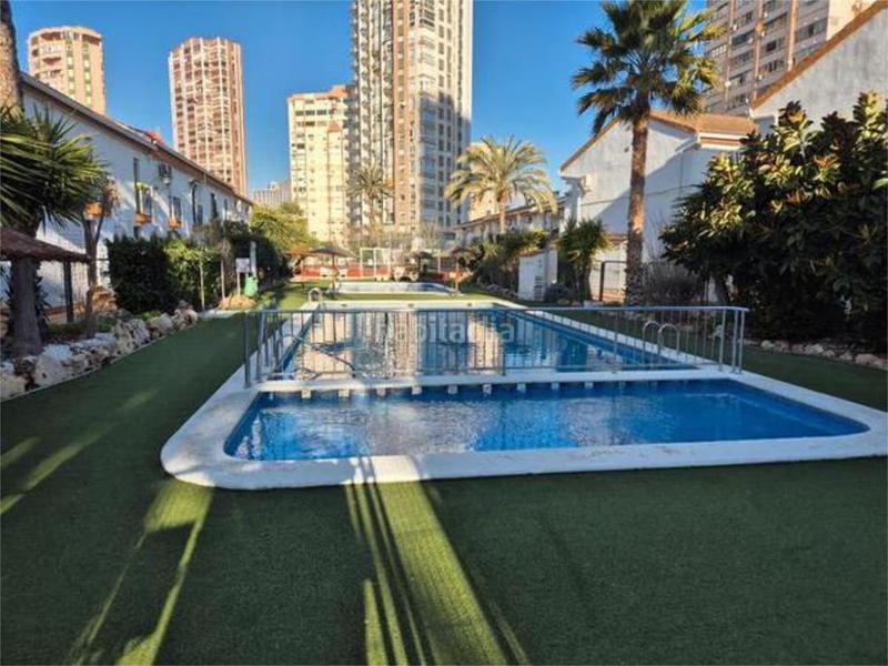 Foto e5d5d15d-72f8-4ccf-b828-db2f8f7cfc13. Maison jumelée avec parking piscine dans Rincón Bajo Benidorm