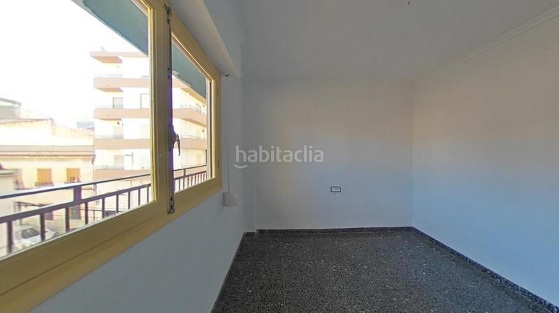 Foto 9553630d-8f92-46c6-8a0d-81fe4ec0143b. Piso en petrer 61 activo bancario , en Plaza Castelar - Mercado Central Elda