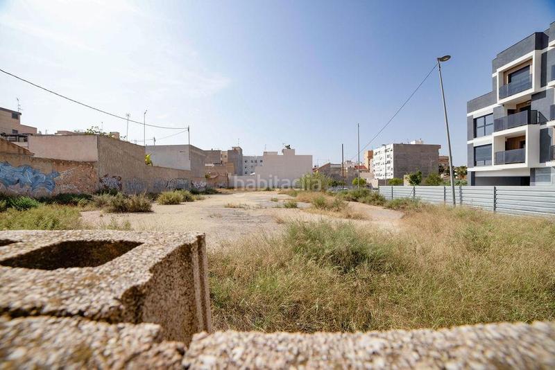 Foto 33b46525-c26d-472d-a0b2-c8a4a65808ca. Terreny residencial a calle de joaquín blume 8 a Sant Vicent del Raspeig