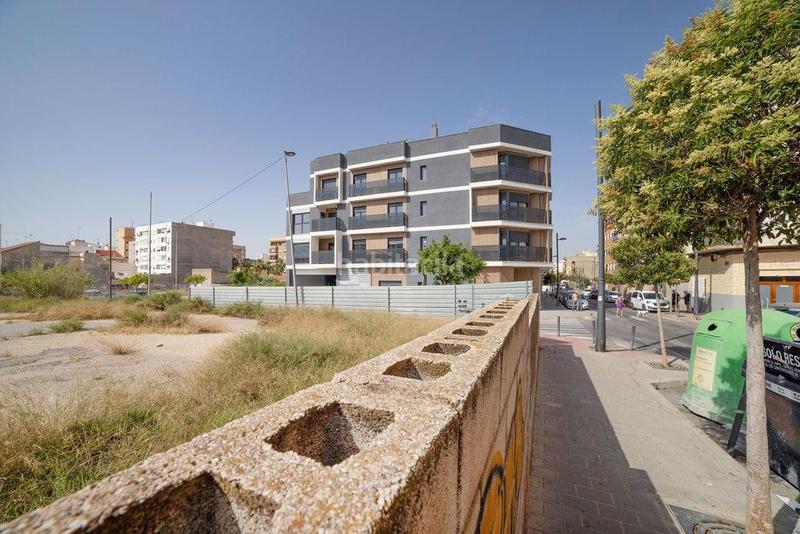 Foto 3ed28625-44cd-4fdb-9d0e-48b5df2bcb22. Terreny residencial a calle de joaquín blume 8 a Sant Vicent del Raspeig