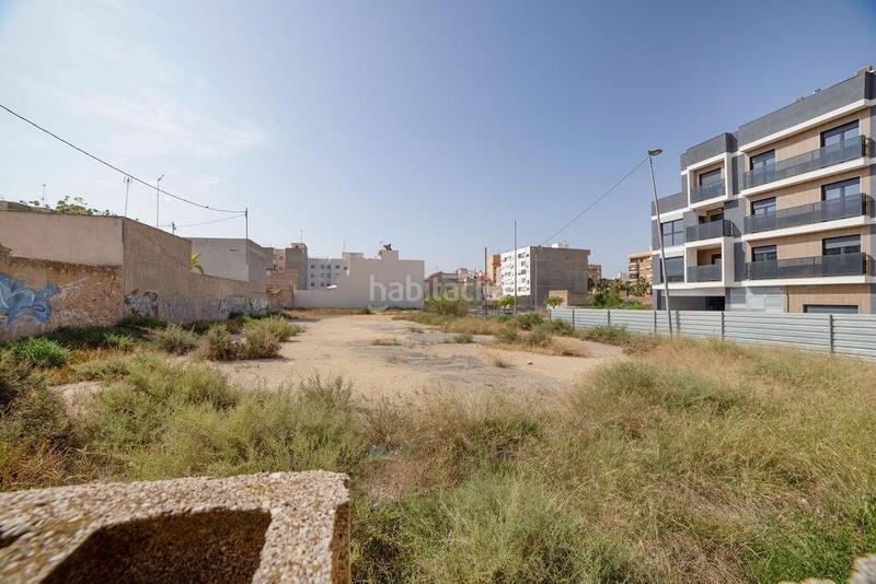 Foto 6b373a10-ade1-45f5-9f69-f7d6034f6048. Terreny residencial a calle de joaquín blume 8 a Sant Vicent del Raspeig