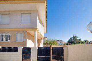 Maison jumelée à Med fed mtnez perez 45. Increible adosado en elda!!!