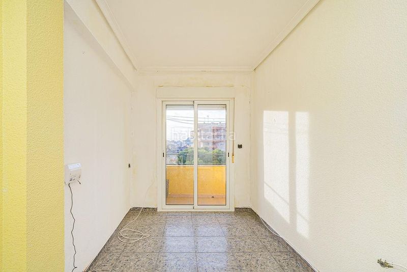 Foto a68ee26f-7623-4fb4-b427-3001d76f7222. Pis a San Crispín-Huerta Nueva-Estación Elda