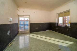 Etagenwohnung in Petrer