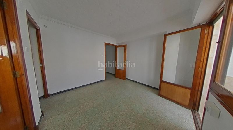 Foto 0ca4a41f-8d37-4850-81b0-54e8884a242f. Pis a calle uruguay 22 a Plaza de Toros-Avenida Chapí-Trinquete Elda