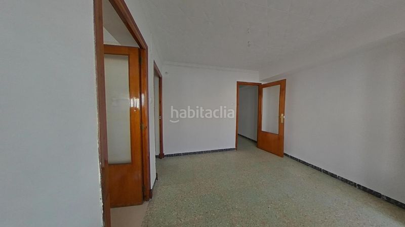Foto c1da9f00-95af-48e5-a65f-e4e80809efa0. Pis a calle uruguay 22 a Plaza de Toros-Avenida Chapí-Trinquete Elda
