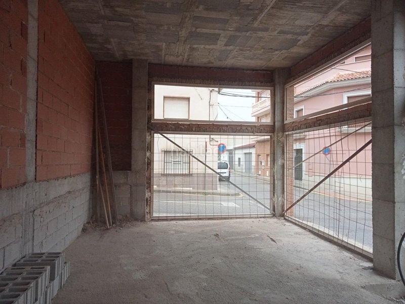 Foto 9fa67104-2058-41d1-ab0c-54ee674b421d. Local comercial a Romana (la)