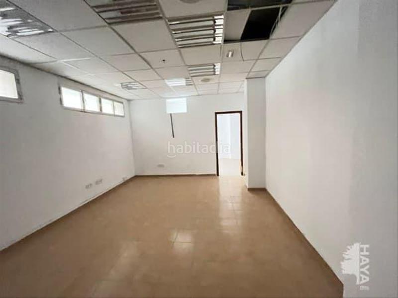 Foto 110aca86-cc10-42a2-bed4-a35b0759c53d. Local comercial  en Benisaudet Alicante