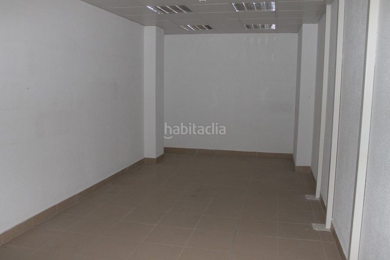 Foto 4f1b8b12-c431-4b47-a672-68b556c80f8c. Local comercial a Plaza de Toros-Avenida Chapí-Trinquete Elda