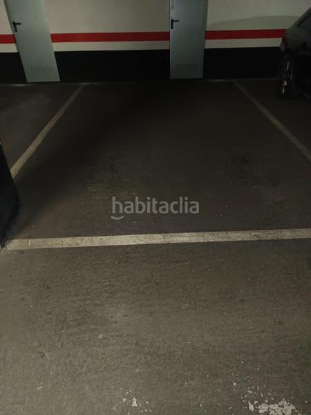 Foto cbc24356-eef4-44db-834c-1c357465afe3. Aparcament cotxe a Zalla