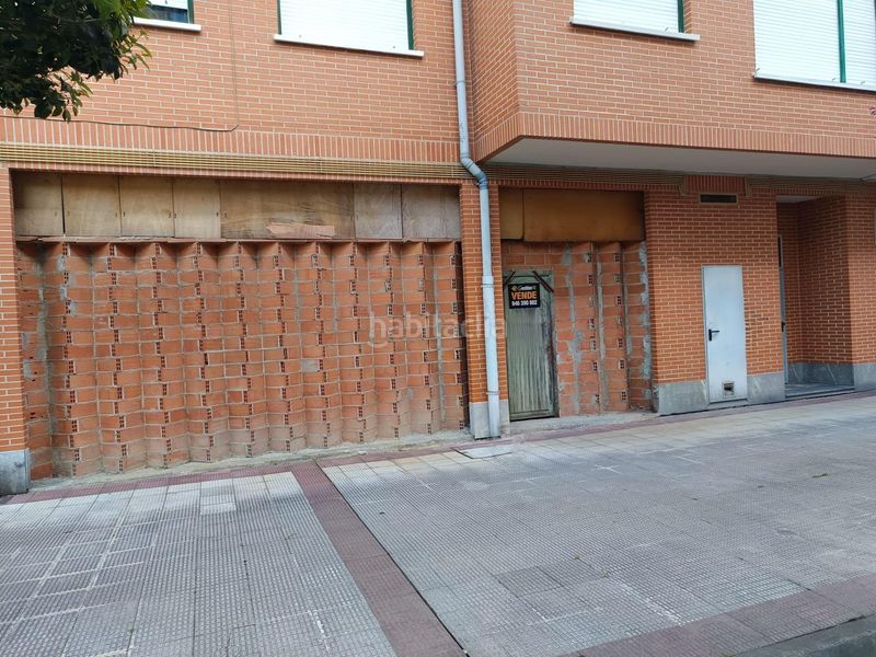 Foto df902593-f6bc-4f1d-b5b4-718ea44842fb. Local comercial a Güeñes