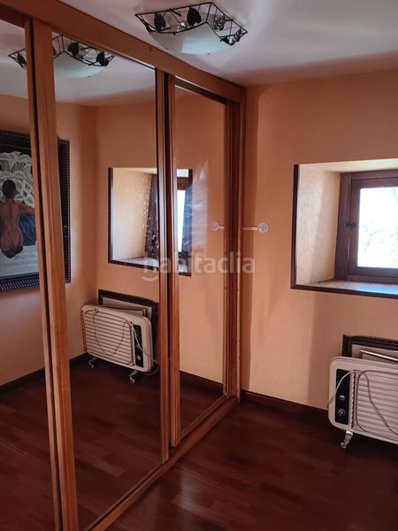 Foto 7fbb2725-747b-4469-97eb-636a07980d30. Masia amb aparcament a Arcentales