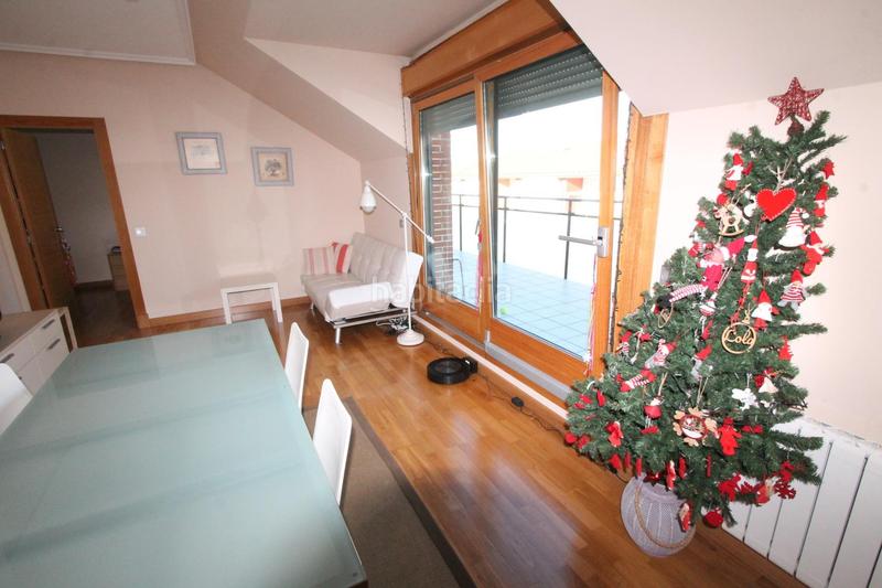 Foto a383c882-503d-4c9b-9567-079bde3d19d6. Piso moderno y acogedor duplex en Santoña