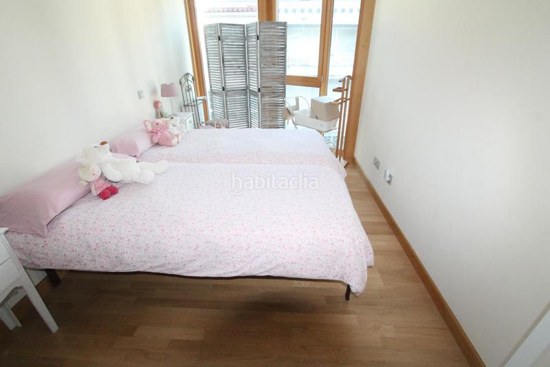 Foto bc39b855-47e1-45b1-8fc2-2de4f43efa19. Piso moderno y acogedor duplex en Santoña