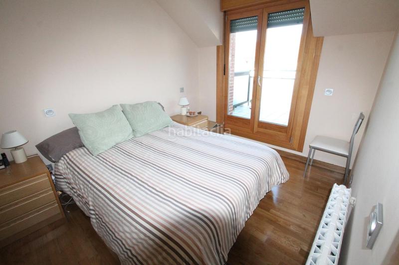 Foto e7d2cc51-dcf7-4bc1-bdb5-055e6e7cf7f8. Piso moderno y acogedor duplex en Santoña