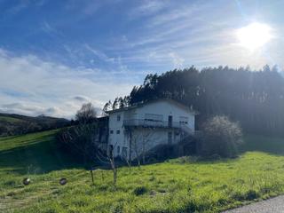 Casa a Güemes. Casa independiente con  muchas posibilidades